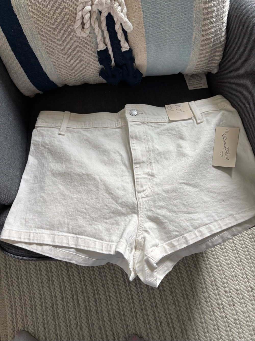Universal Thread White High-Waist Denim Shorts